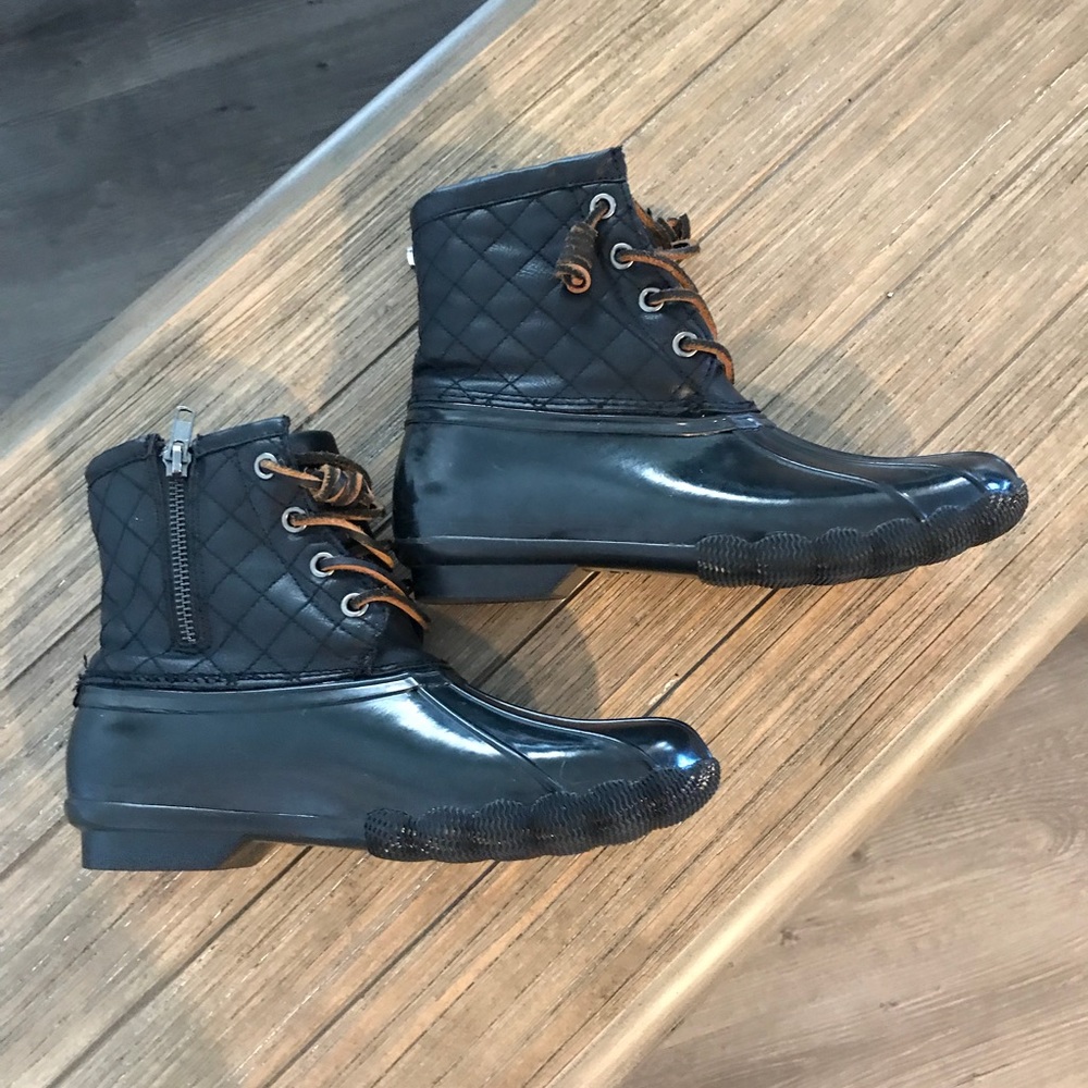 💕Sold- Steve Madden Duck Bootie - Picture 4 of 7